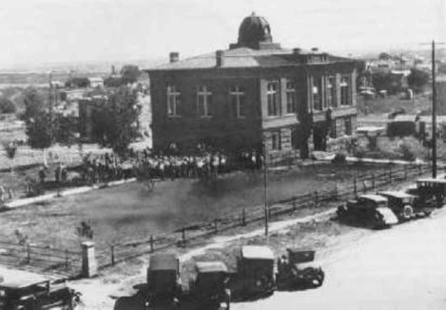 Ector County Courthouse in 1930